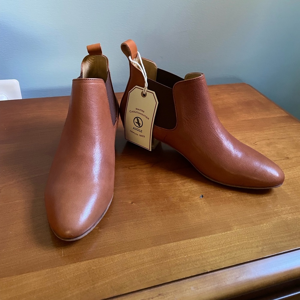 Aigle Tan Leather Ankle Booties